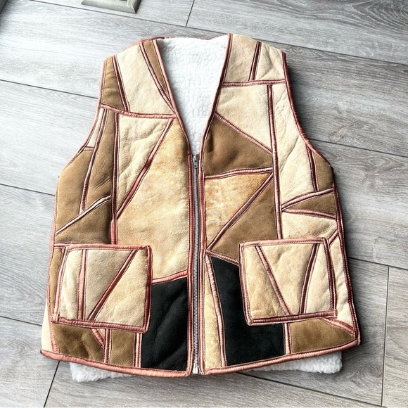 Vintage Handmade Genuine Sherpa Patchwork Vest - Picture 4 of 16